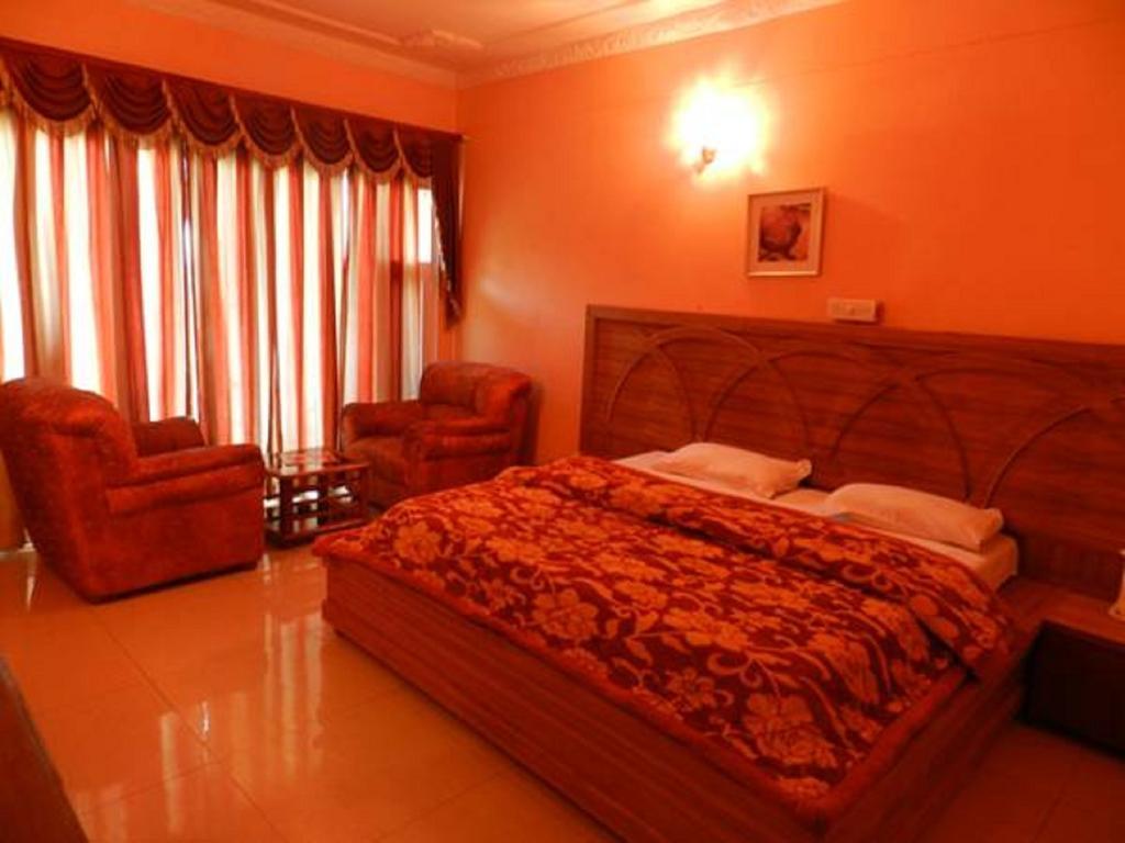 Hotel Shivalik Kasauli Habitación foto